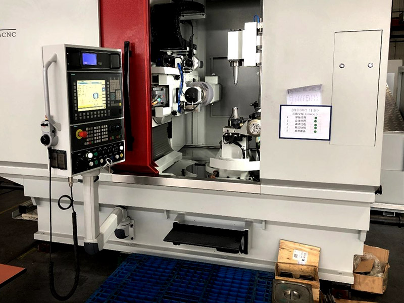 數(shù)控車床怎么用半圓刀加工凹型圓??？